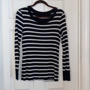 Strip Gap cotton long sleeves top.